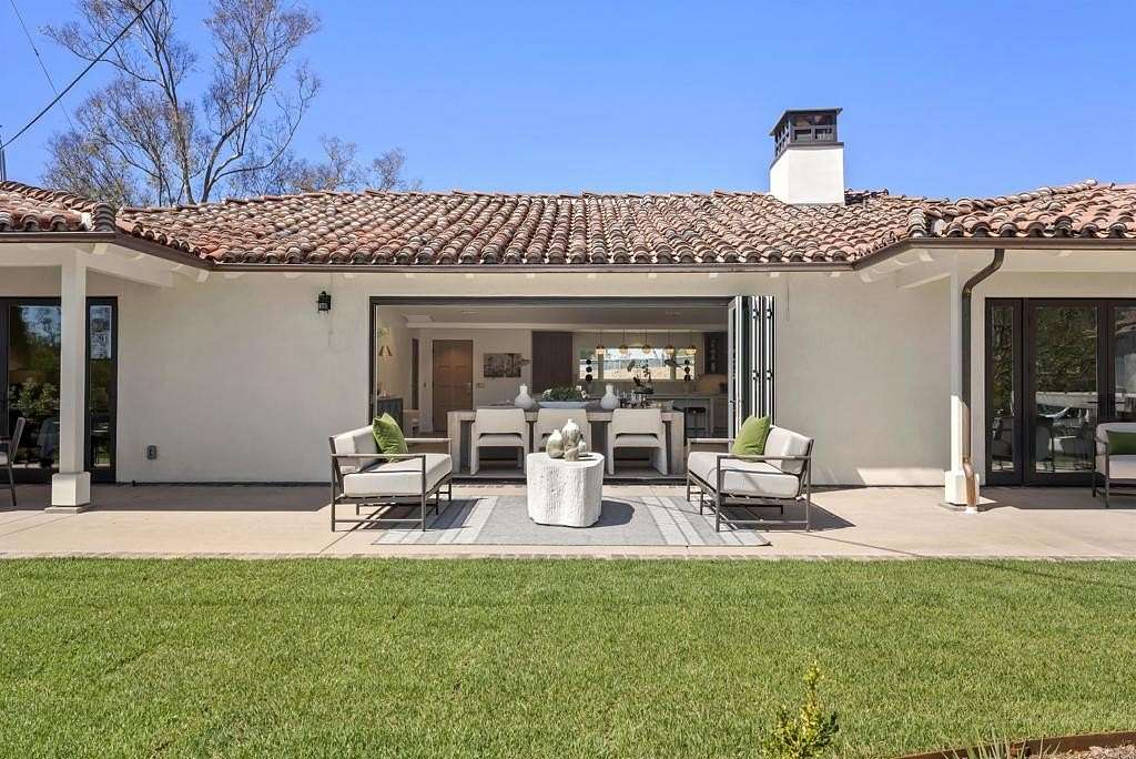 8.14 Acres of Residential Land with Home for Sale in Rancho Santa Fe, California