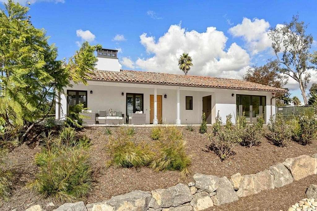 8.14 Acres of Land with Home for Sale in Rancho Santa Fe, California