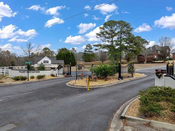 12 Acres of Land for Sale in Jasper, Alabama