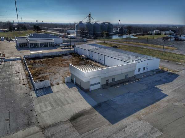 0.93 Acres of Commercial Land for Sale in Boonville, Missouri