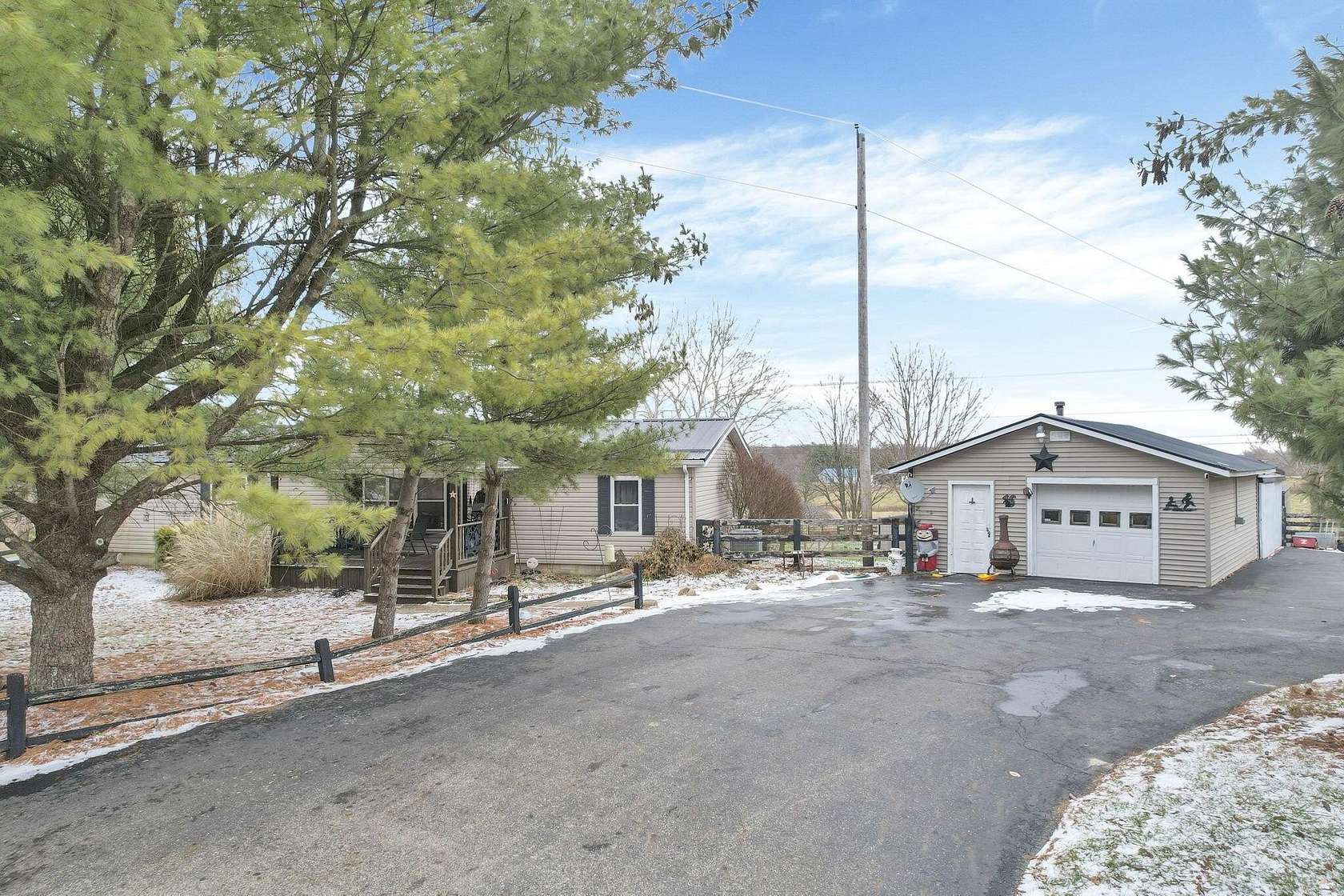 4 Acres of Residential Land with Home for Sale in Marengo, Ohio