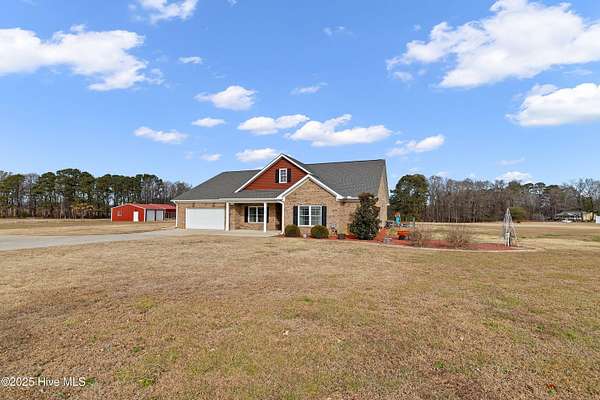 6.75 Acres of Residential Land with Home for Sale in Kenly, North Carolina