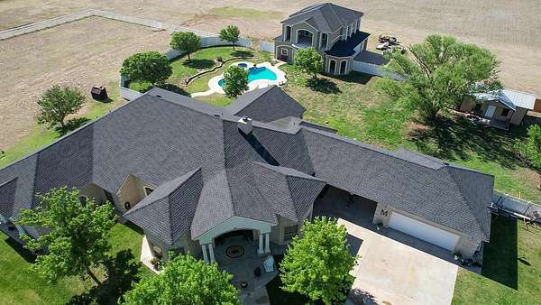 12 Acres of Land with Home for Sale in Amarillo, Texas