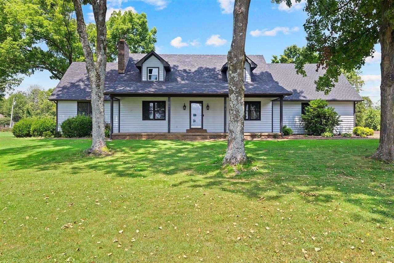 4 Acres of Land with Home for Lease in Bowling Green, Kentucky