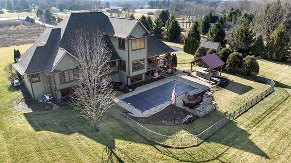 5.4 Acres of Residential Land with Home for Sale in Rockford, Illinois