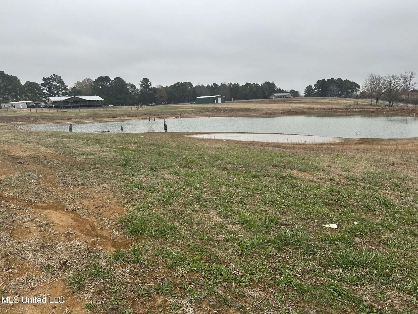 1.5 Acres of Residential Land for Sale in Coldwater, Mississippi