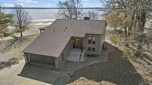 3.3 Acres of Residential Land with Home for Sale in Sardis, Mississippi