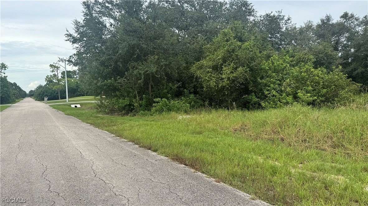 0.5 Acres of Residential Land for Sale in Lehigh Acres, Florida