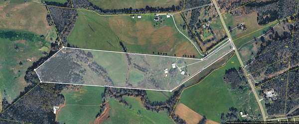 42 Acres of Agricultural Land with Home for Sale in Lebanon, Tennessee