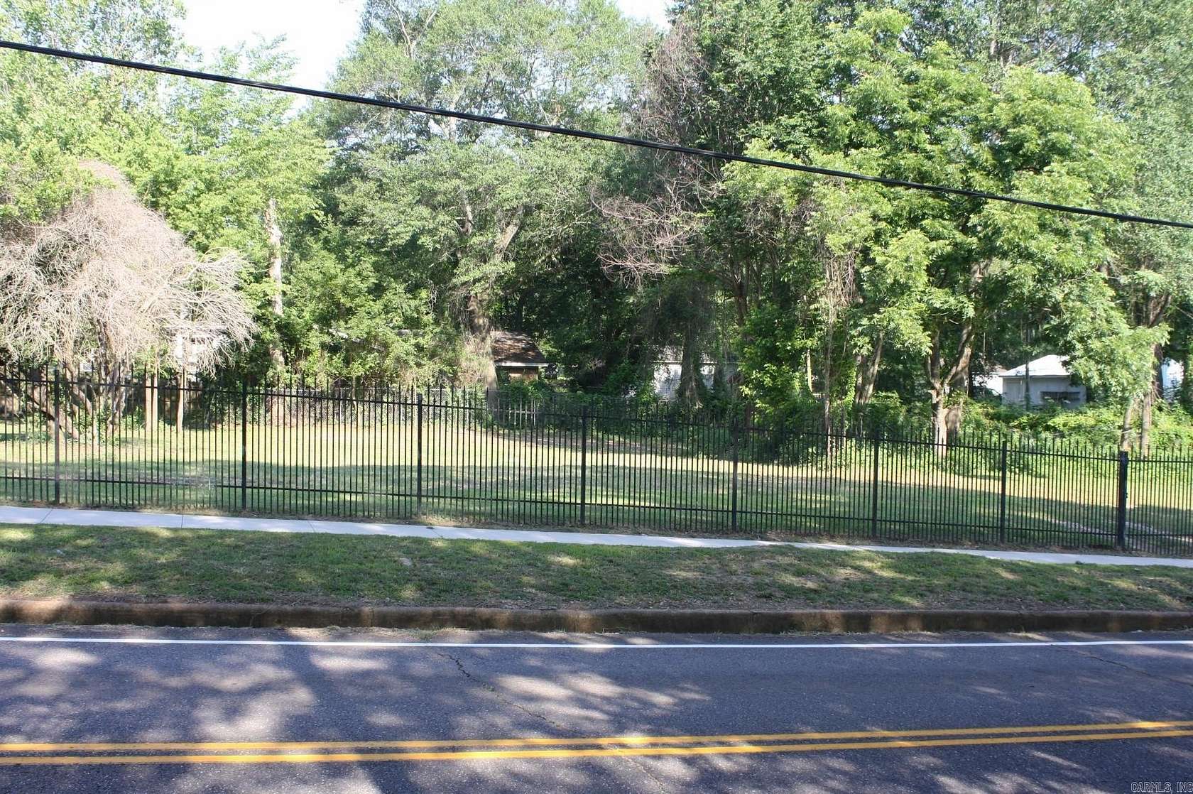 0.6 Acres of Residential Land for Sale in Nashville, Arkansas