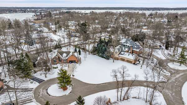 0.34 Acres of Residential Land for Sale in Waterford, Michigan