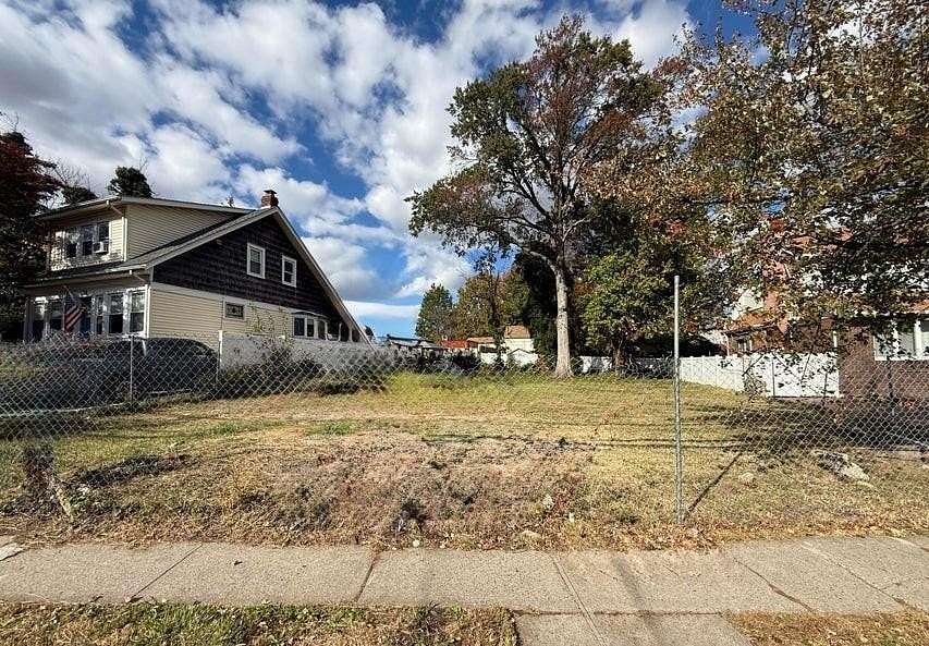 0.19 Acres of Residential Land for Sale in Staten Island, New York