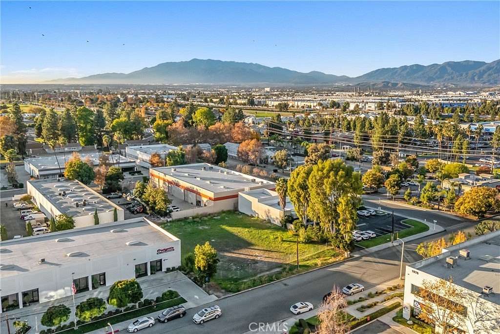 0.48 Acres of Land for Sale in Redlands, California