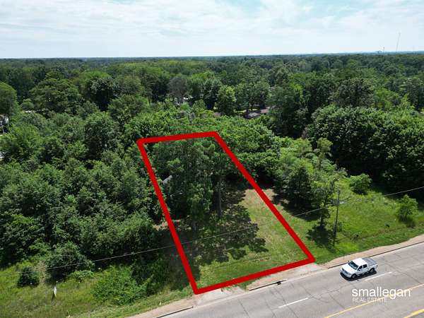0.59 Acres of Commercial Land for Sale in Muskegon, Michigan