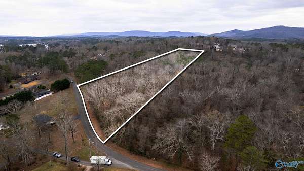 14.6 Acres of Recreational Land for Sale in Scottsboro, Alabama