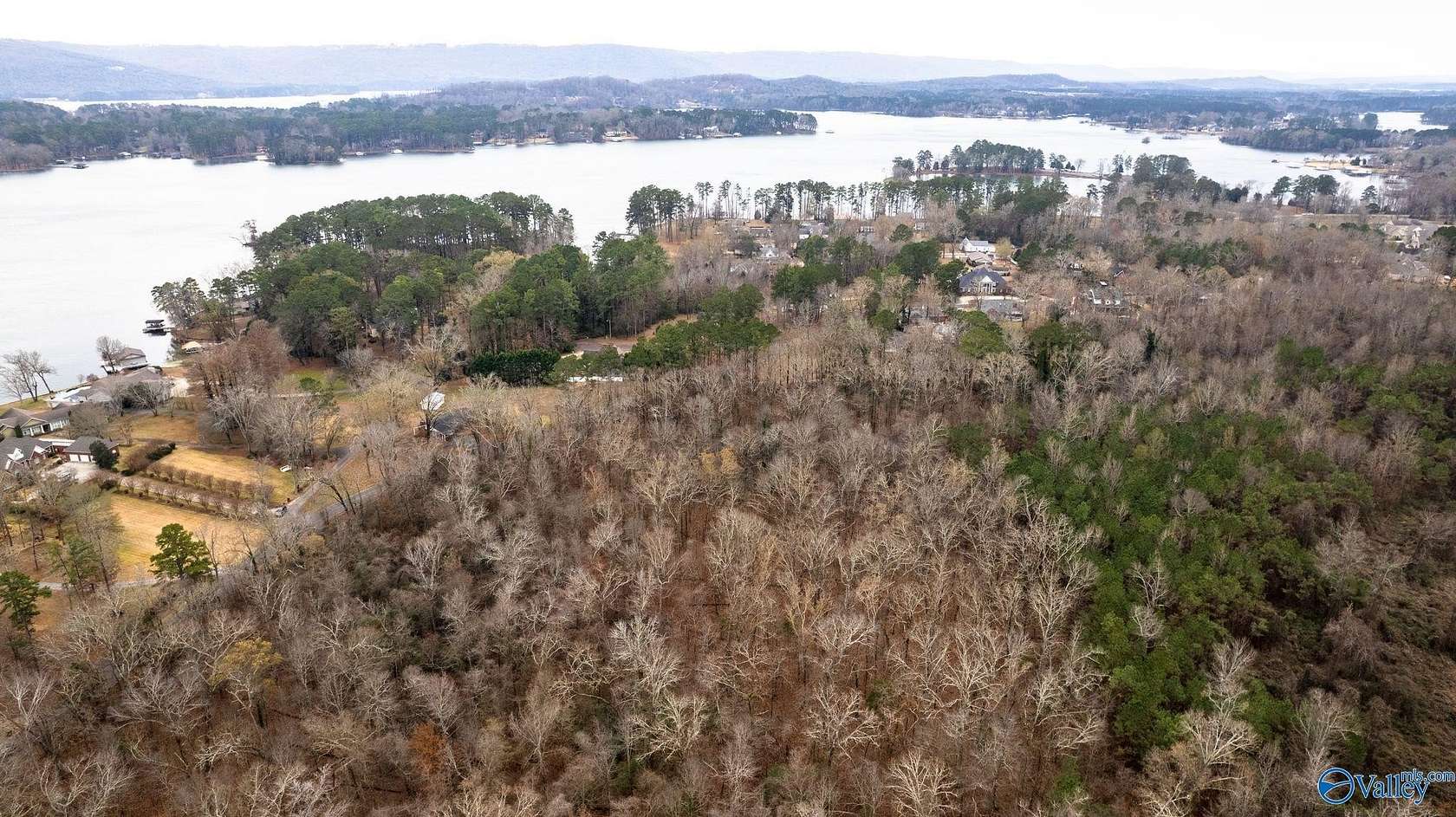 9.39 Acres of Residential Land for Sale in Scottsboro, Alabama