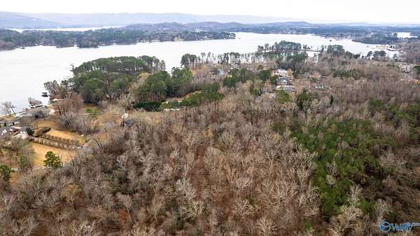 9.39 Acres of Residential Land for Sale in Scottsboro, Alabama