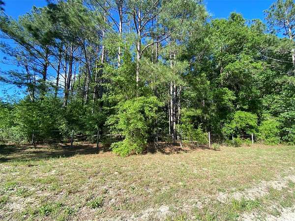2 Acres of Residential Land for Sale in Fort White, Florida