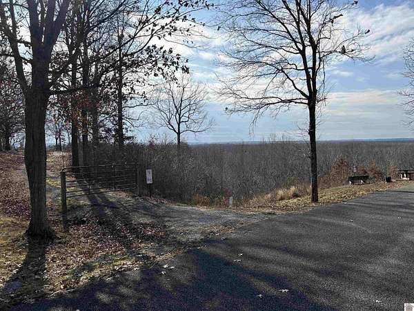 2.65 Acres of Residential Land for Sale in Benton, Kentucky