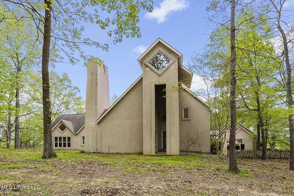 12.5 Acres of Land with Home for Sale in Flora, Mississippi