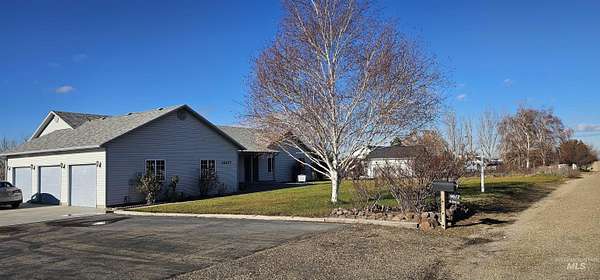 1.8 Acres of Residential Land with Home for Sale in Caldwell, Idaho