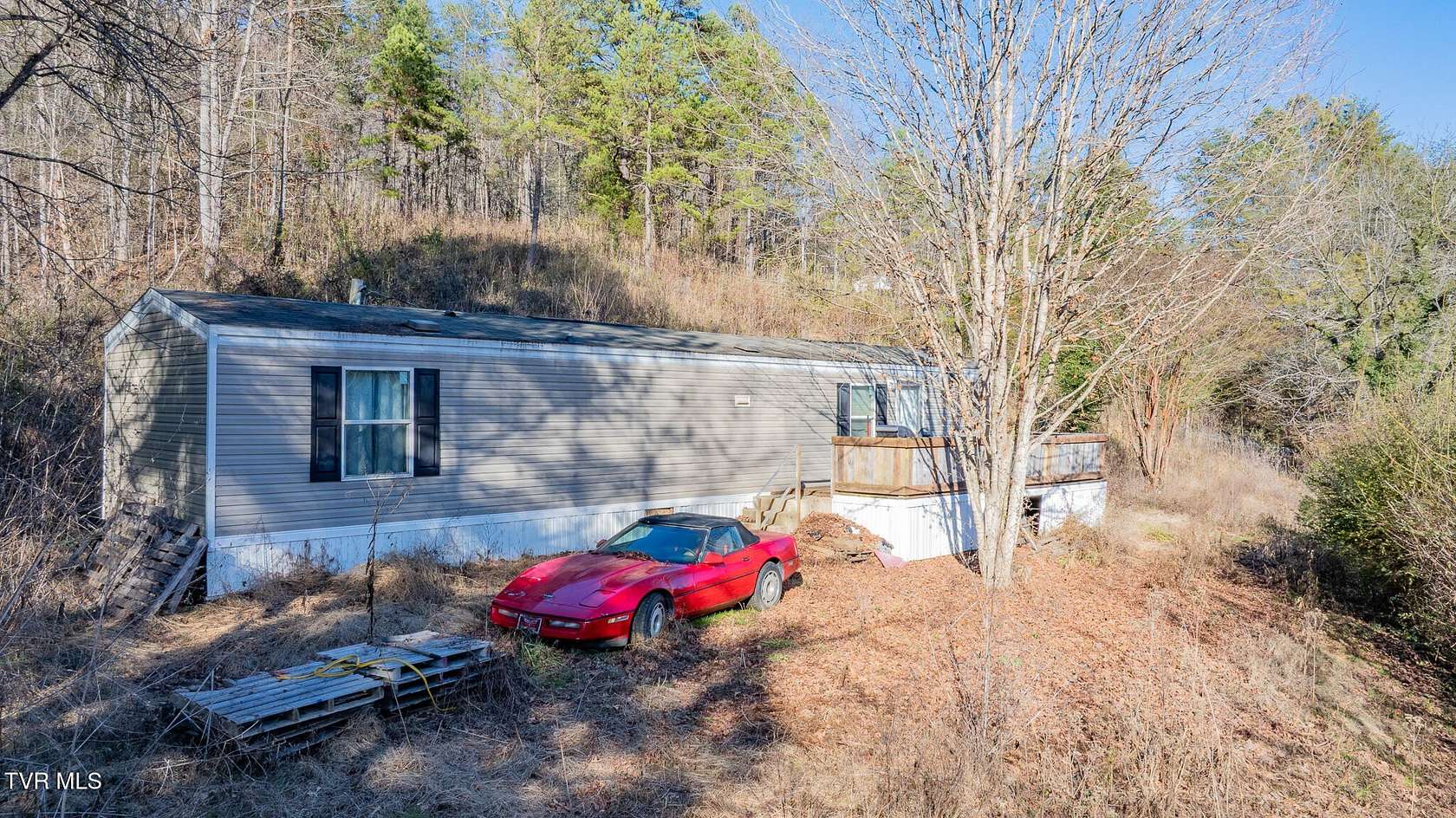 7 Acres of Residential Land with Home for Sale in Rogersville, Tennessee