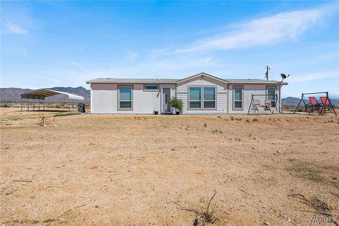 4 Acres of Residential Land with Home for Sale in Golden Valley, Arizona