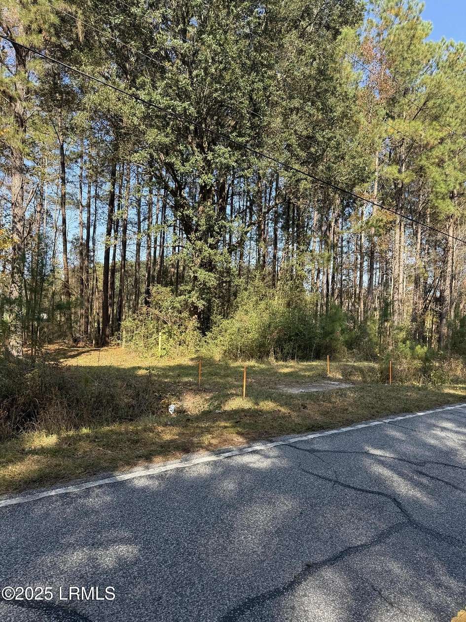 1.3 Acres of Land for Sale in Ridgeland, South Carolina