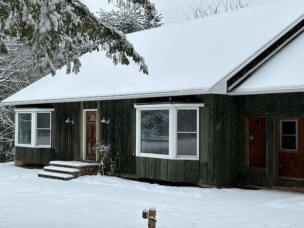 5 Acres of Residential Land with Home for Sale in South Burlington, Vermont