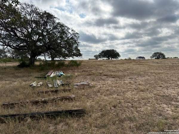 150 Acres of Land for Sale in Sabinal, Texas