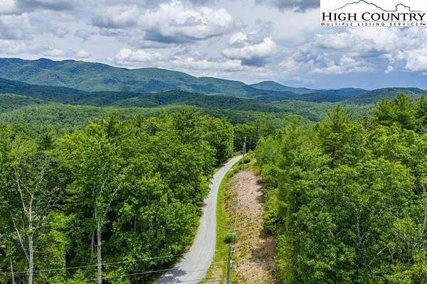 10 Acres of Land for Sale in Lenoir, North Carolina
