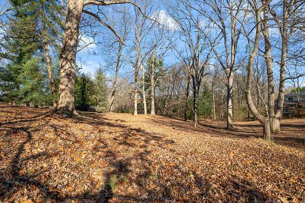 0.89 Acres of Residential Land for Sale in Winchester, Tennessee