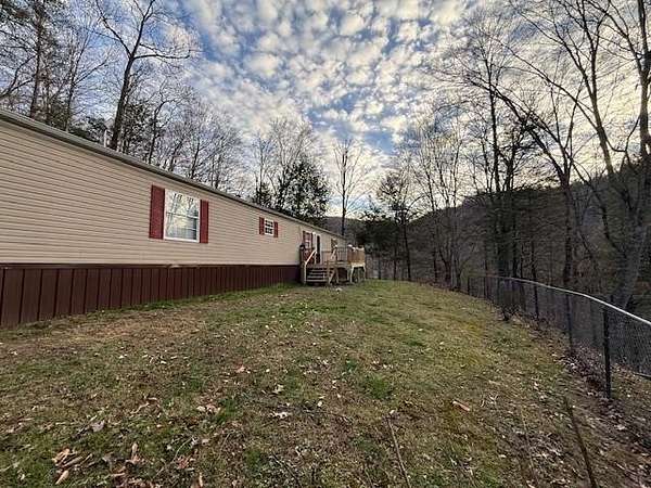 2.5 Acres of Residential Land with Home for Sale in Redfox, Kentucky