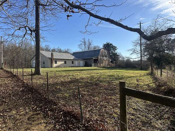 10.5 Acres of Land for Sale in Silver Point, Tennessee