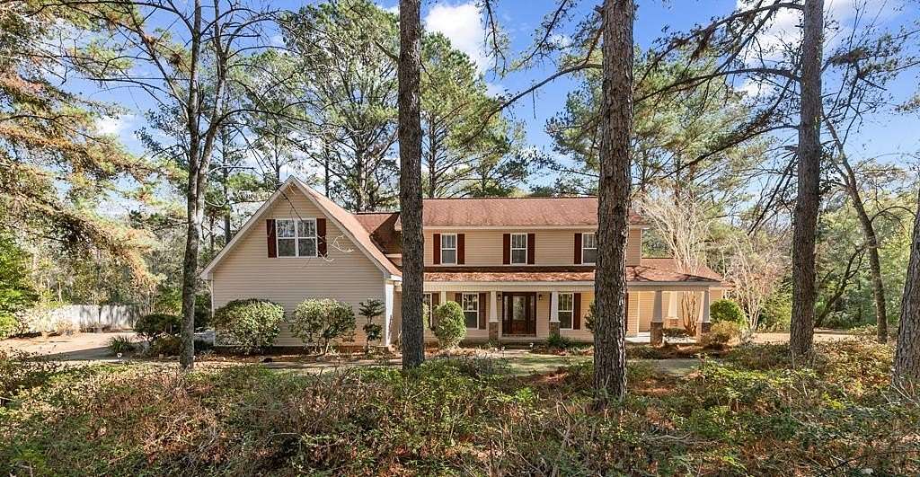 3.59 Acres of Land with Home for Sale in Dothan, Alabama