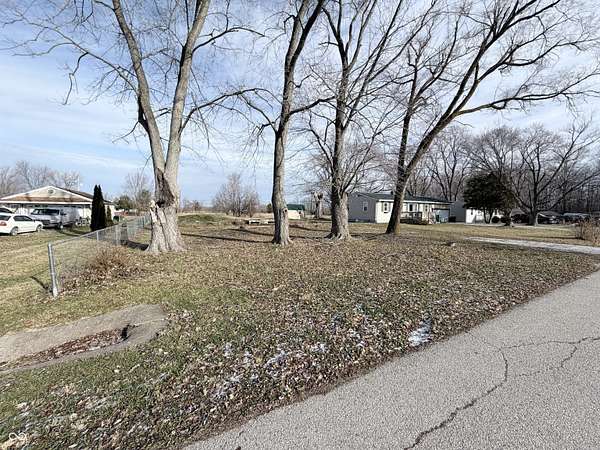 0.36 Acres of Residential Land for Sale in Danville, Indiana