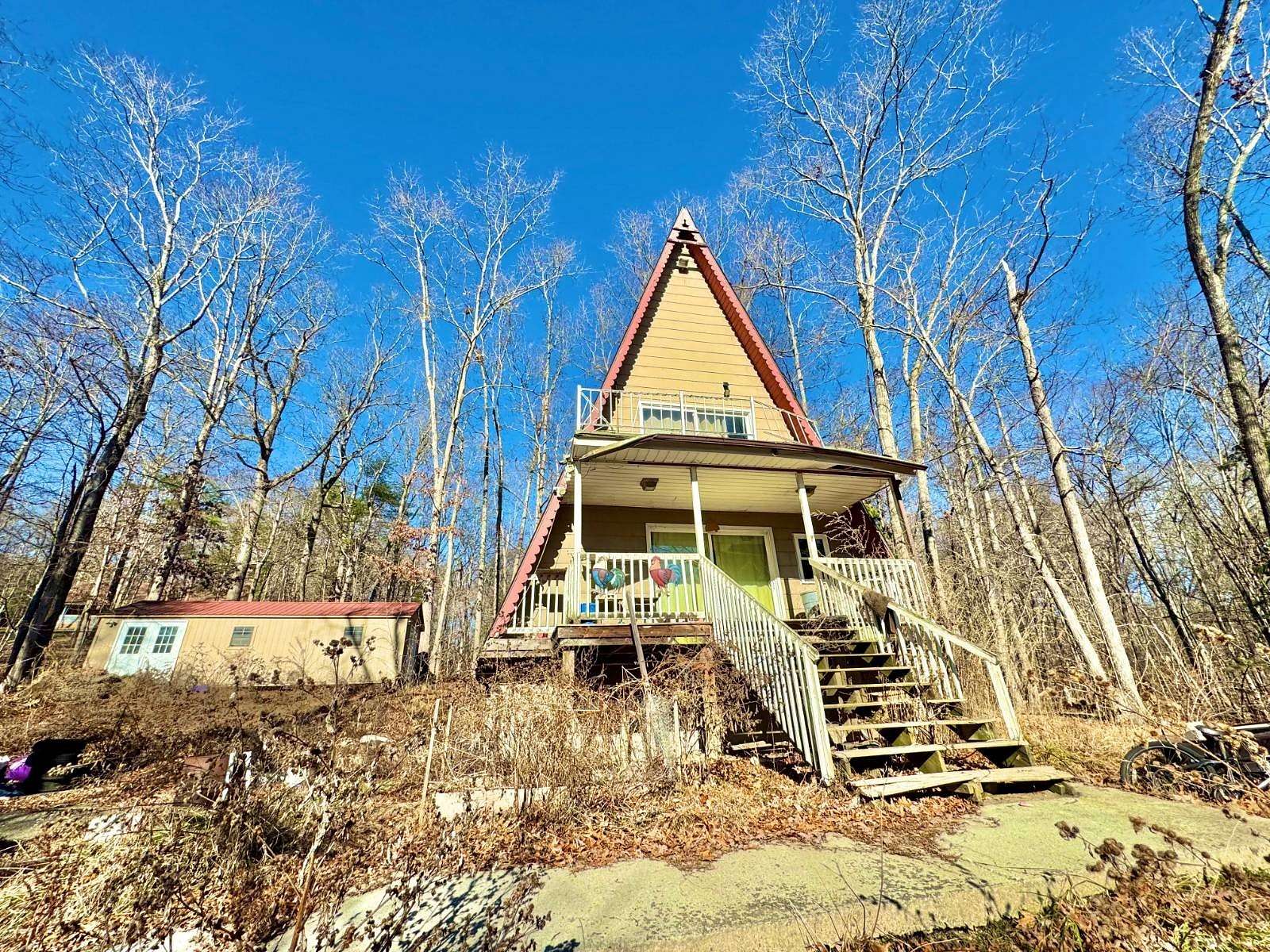 1.83 Acres of Residential Land with Home for Sale in Draper, Virginia