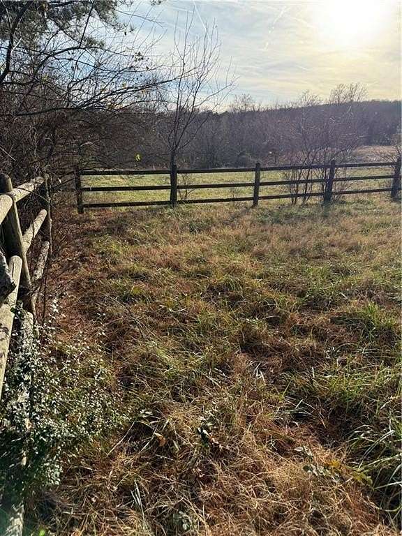 2 Acres of Residential Land for Sale in Fayetteville, Arkansas