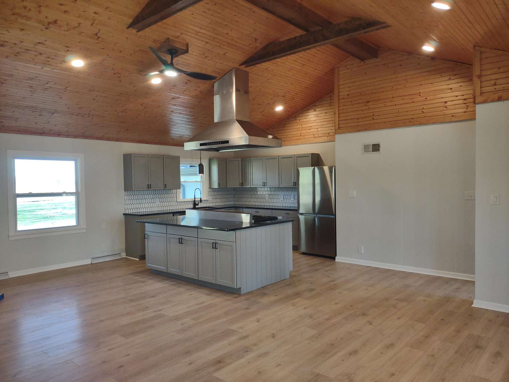 7.46 Acres of Residential Land with Home for Sale in Springfield, Tennessee