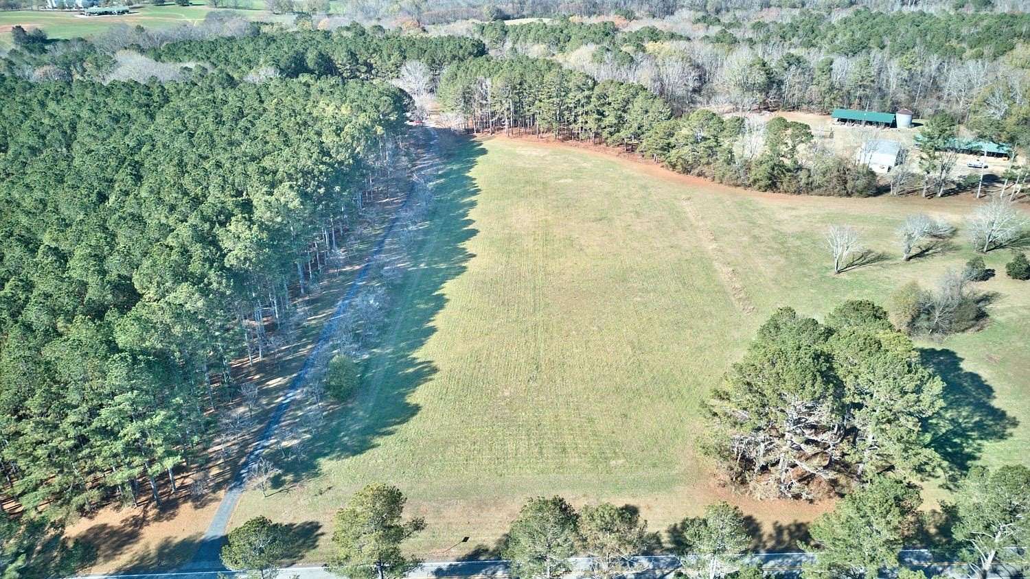 7.5 Acres of Land for Sale in Madison, Georgia