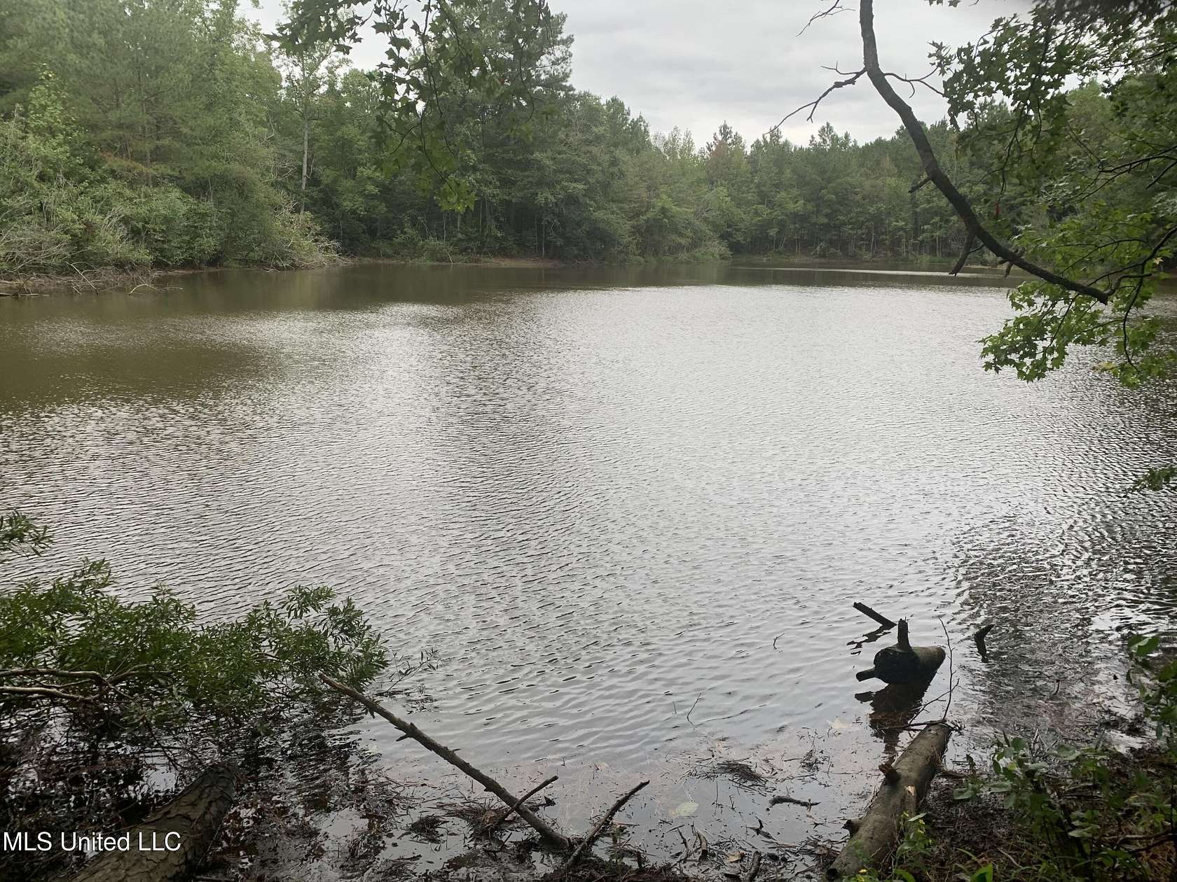 25 Acres of Land for Sale in Meridian, Mississippi