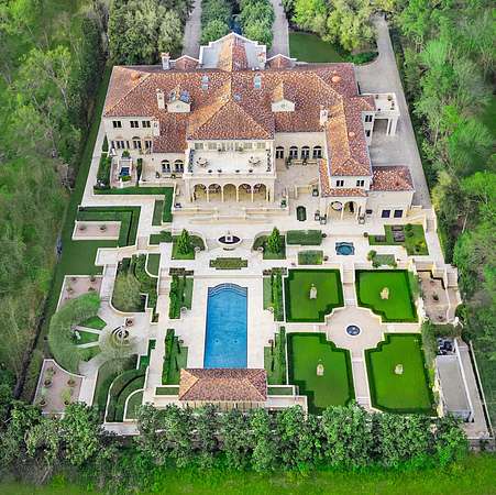 2.33 Acres of Residential Land with Home for Sale in Houston, Texas