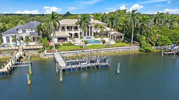 2.63 Acres of Residential Land with Home for Sale in Palm Beach Gardens, Florida