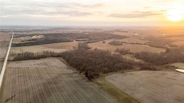 45 Acres of Agricultural Land for Sale in Williamsburg, Kansas