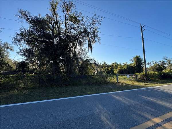 1.29 Acres of Residential Land for Sale in Arcadia, Florida