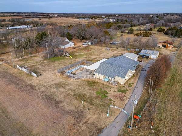 3 Acres of Residential Land with Home for Sale in Arkansas City, Kansas