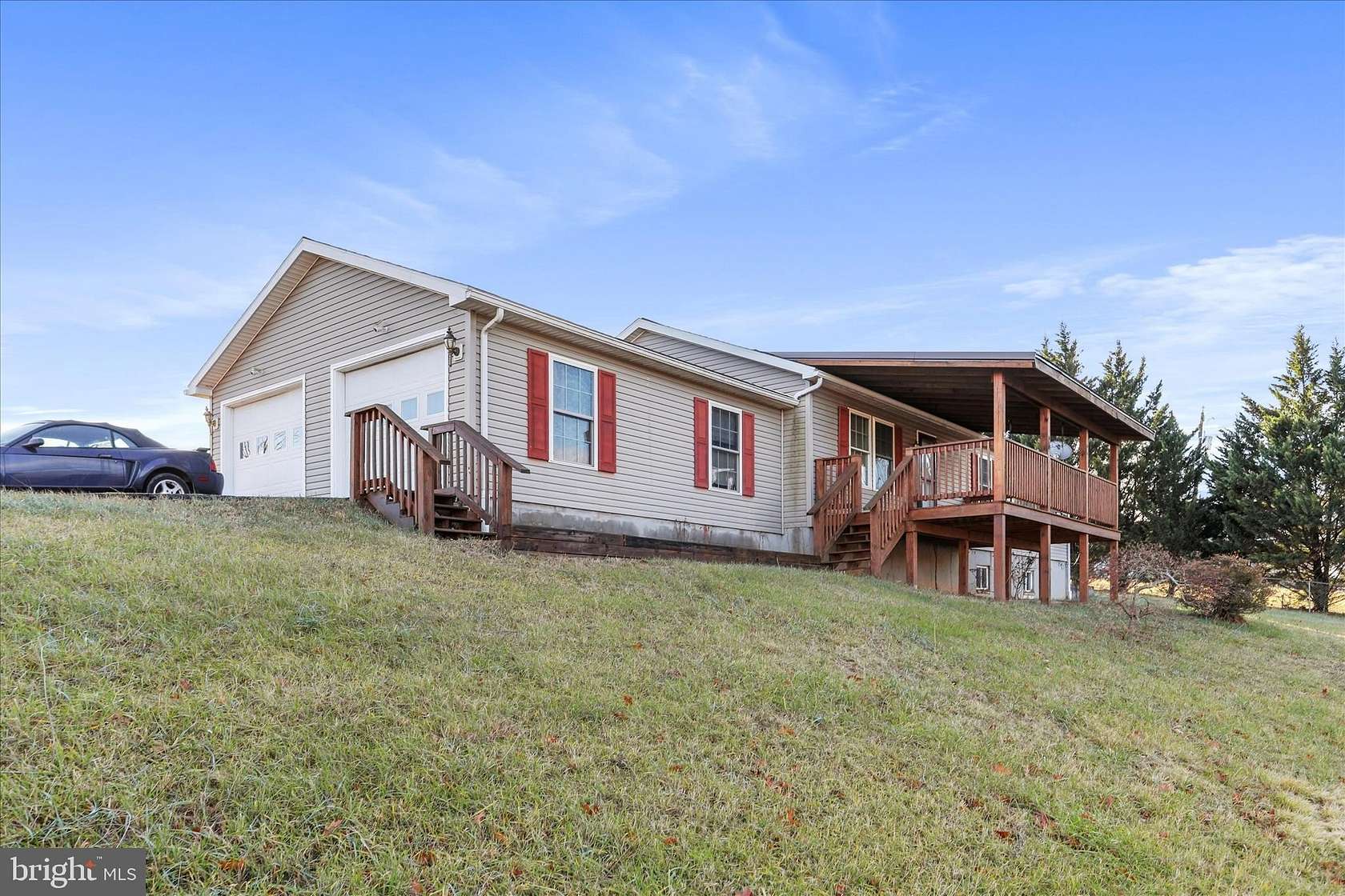 1.53 Acres of Residential Land with Home for Sale in Berkeley Springs, West Virginia