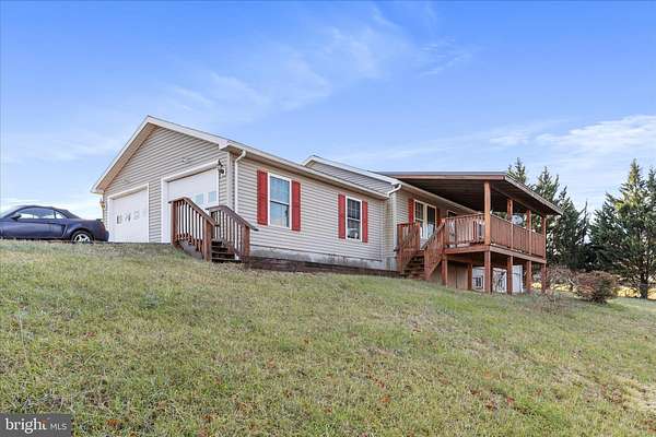 1.53 Acres of Residential Land with Home for Sale in Berkeley Springs, West Virginia