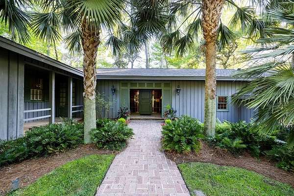 9.4 Acres of Land with Home for Sale in Thomasville, Georgia