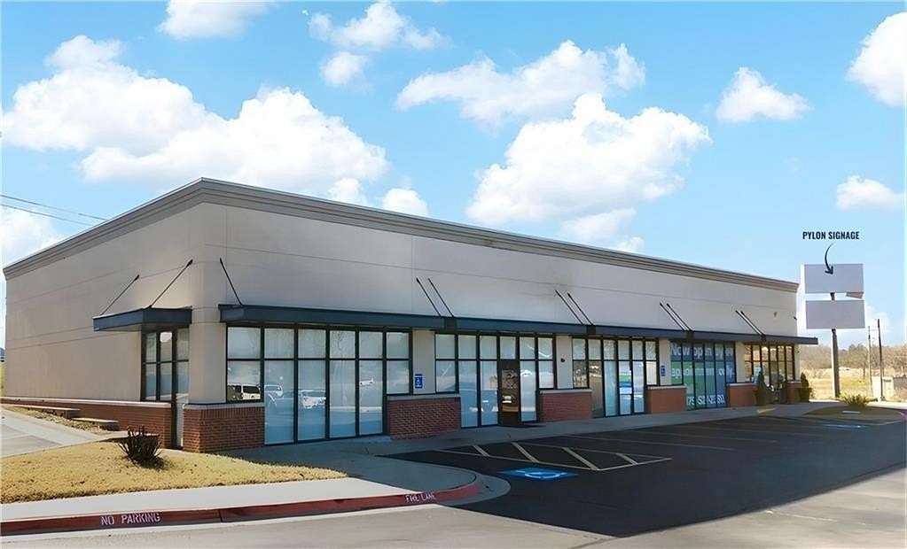 2 Acres of Improved Commercial Land for Sale in Lowell, Arkansas